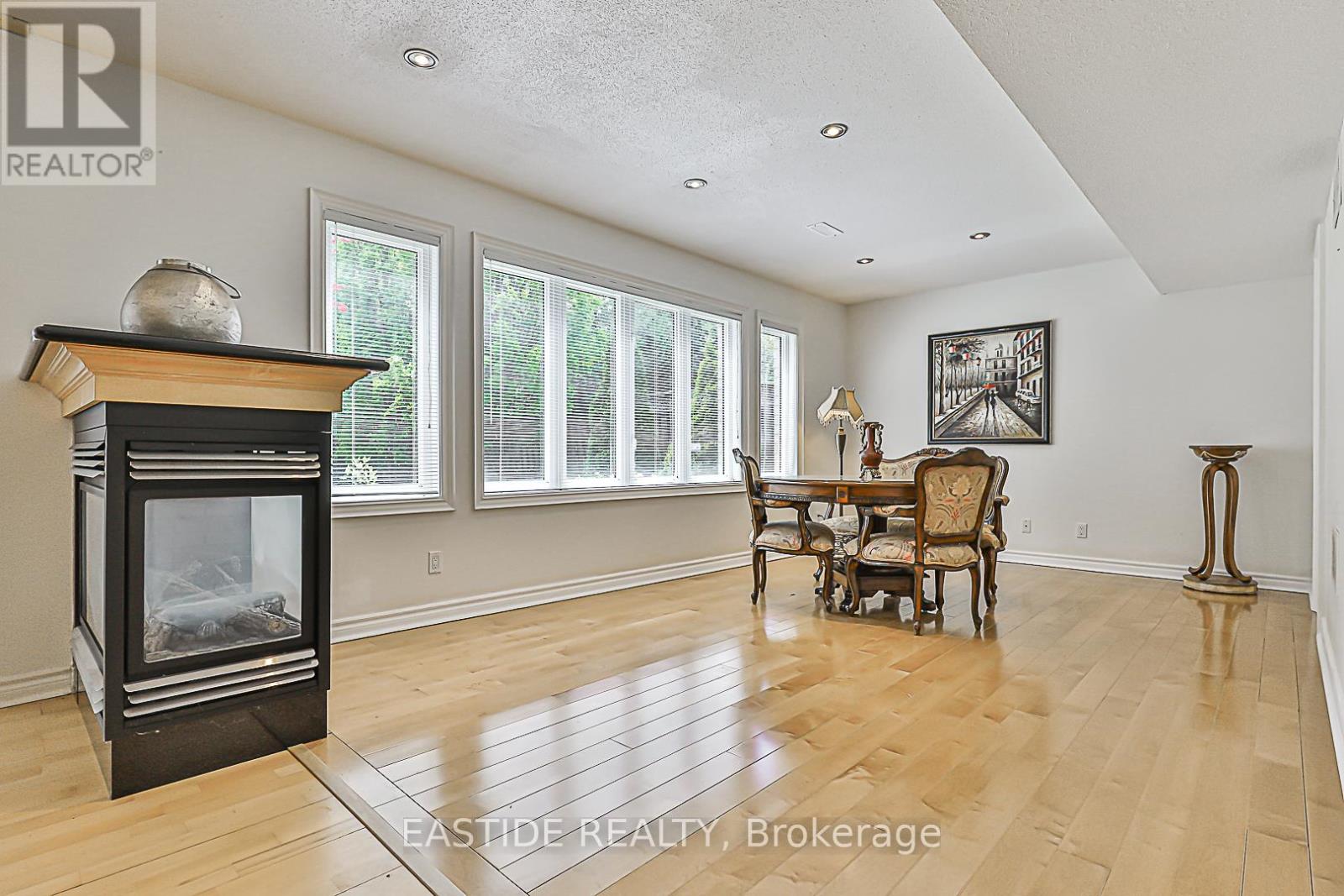 27 Brimwood Crescent, Richmond Hill, Ontario  L4B 4B6 - Photo 27 - N12164458