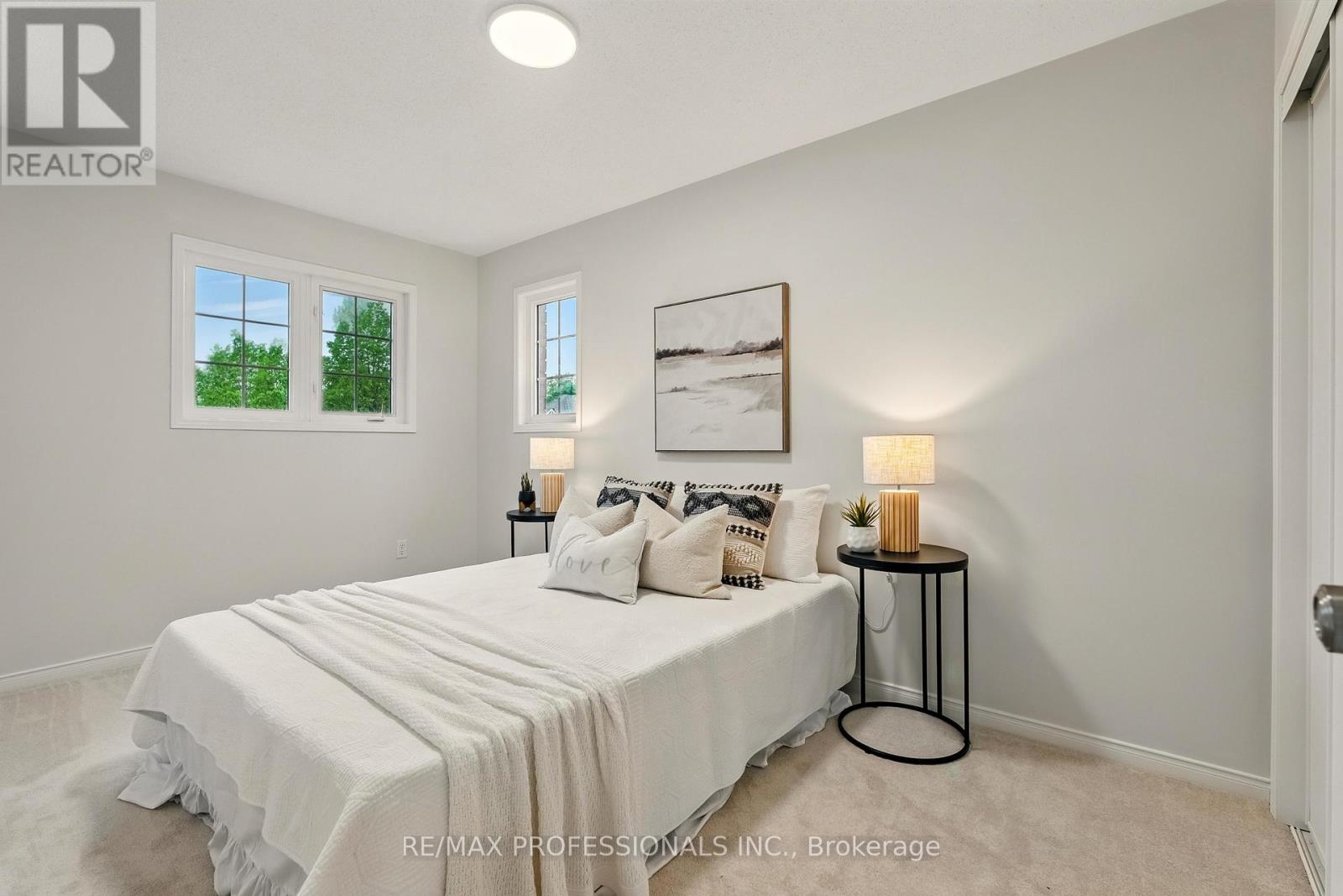 23 Bradley Drive, Halton Hills, Ontario  L7G 6B5 - Photo 34 - W12164487