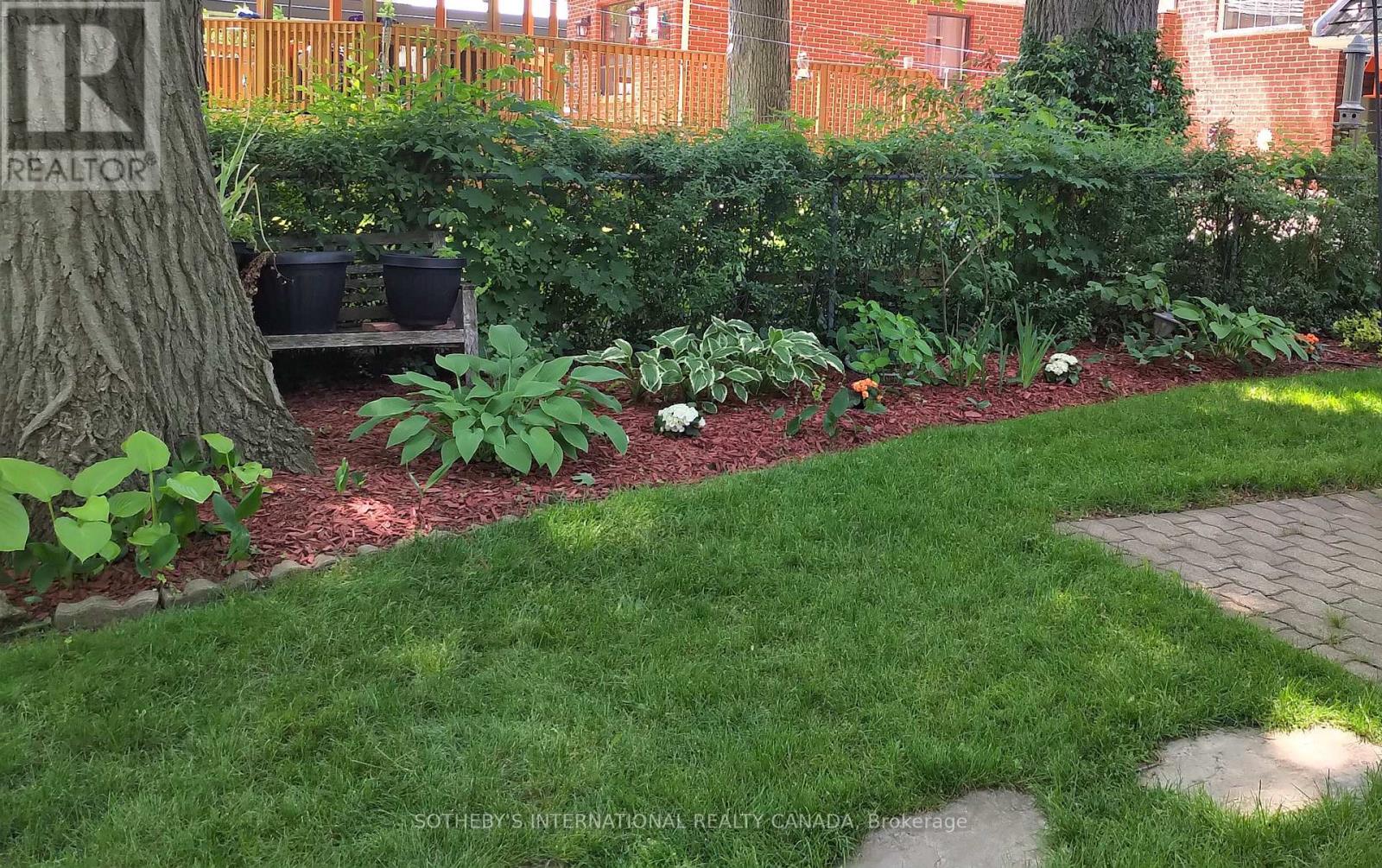 1226 Crossfield Bend, Mississauga, Ontario  L5G 3P2 - Photo 42 - W12164510