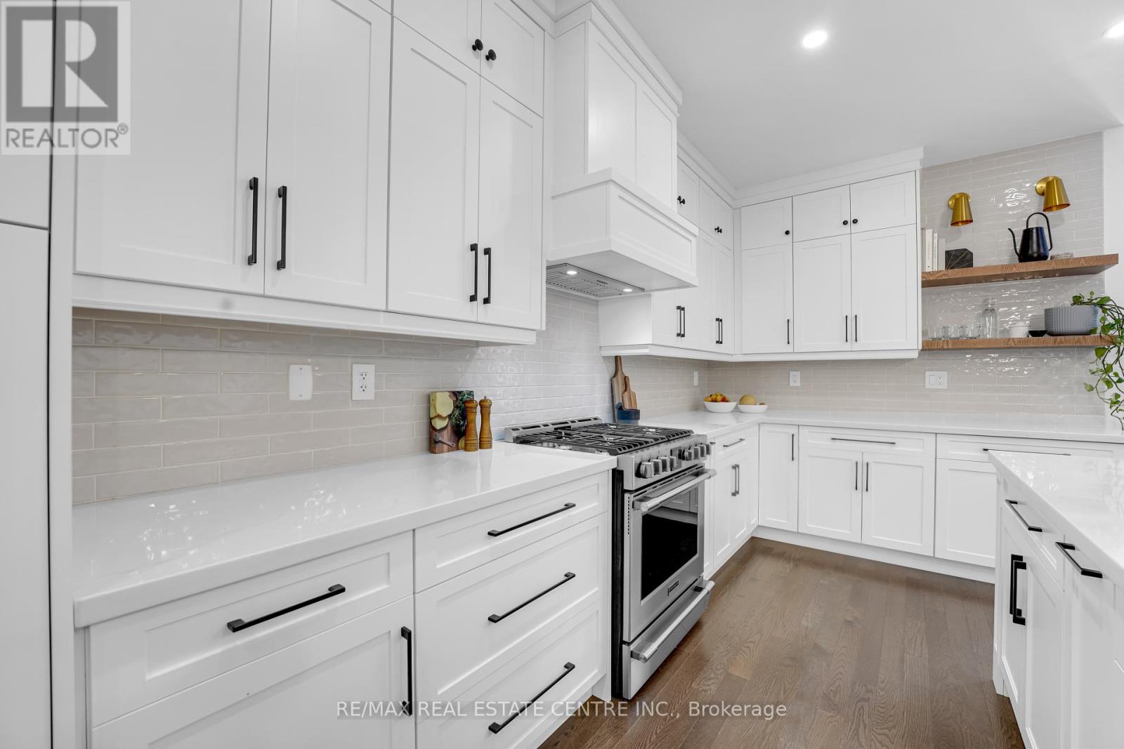 18 Quinton Ridge, Brampton (Bram West), Ontario  L6Y 6J4 - Photo 10 - W12164512