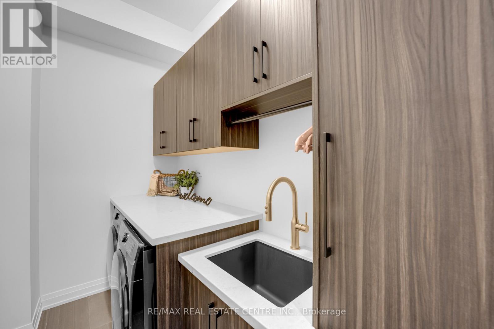 18 Quinton Ridge, Brampton (Bram West), Ontario  L6Y 6J4 - Photo 18 - W12164512
