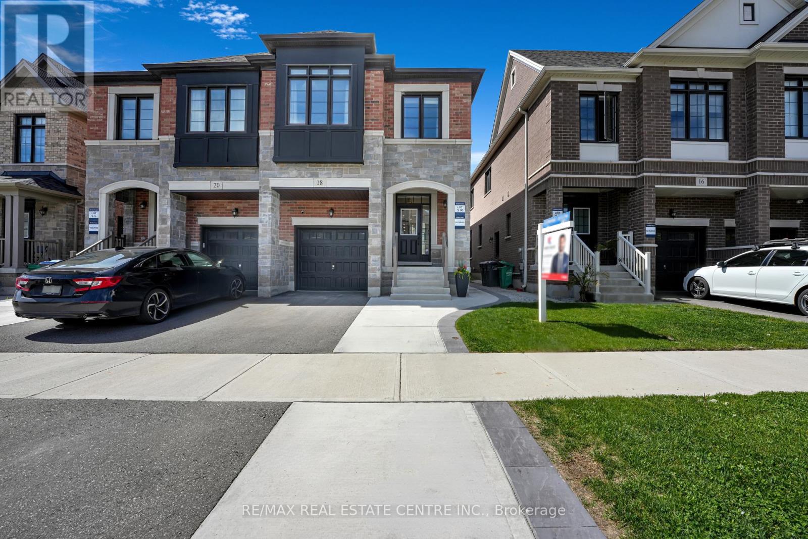 18 Quinton Ridge, Brampton (Bram West), Ontario  L6Y 6J4 - Photo 2 - W12164512