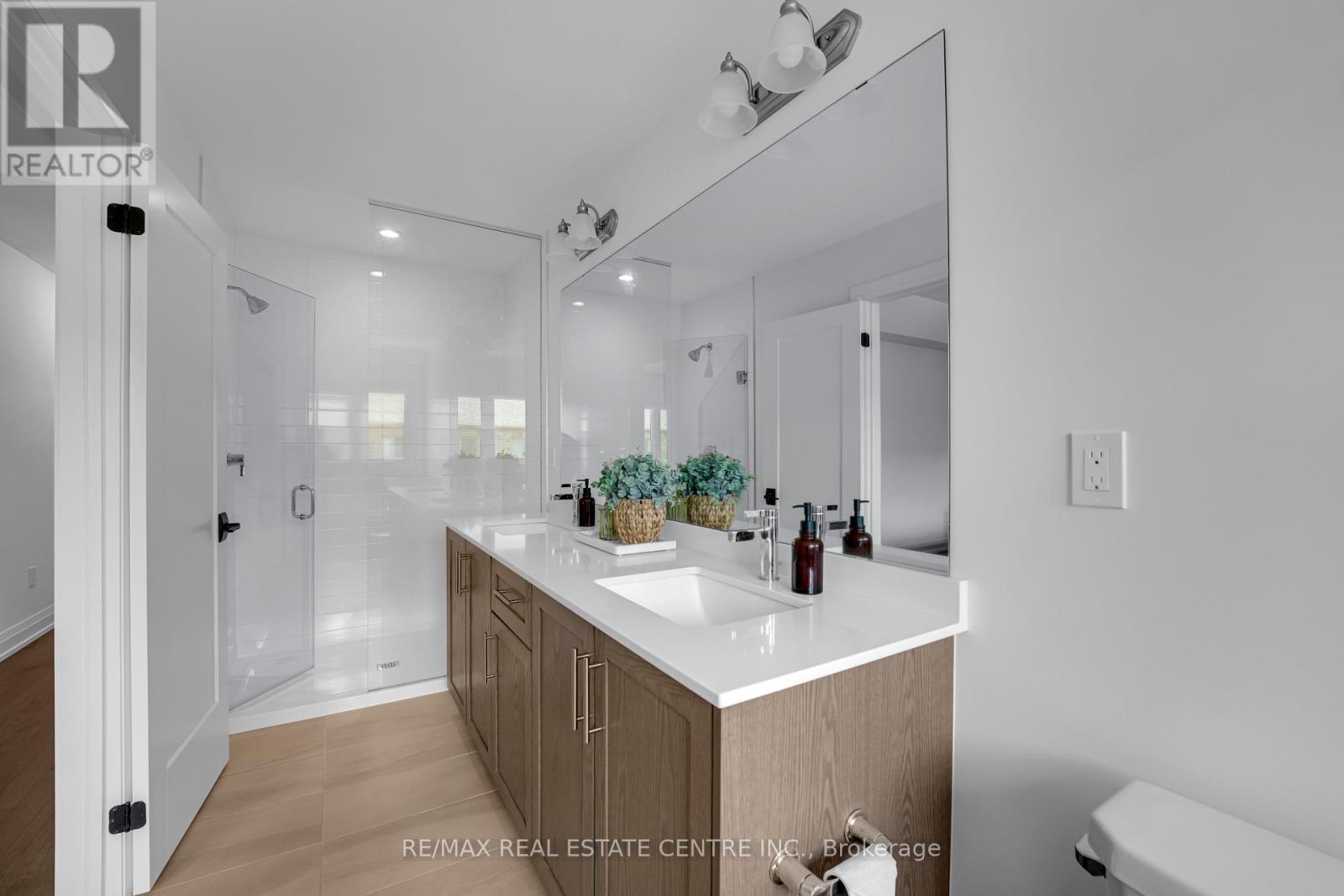 18 Quinton Ridge, Brampton (Bram West), Ontario  L6Y 6J4 - Photo 26 - W12164512