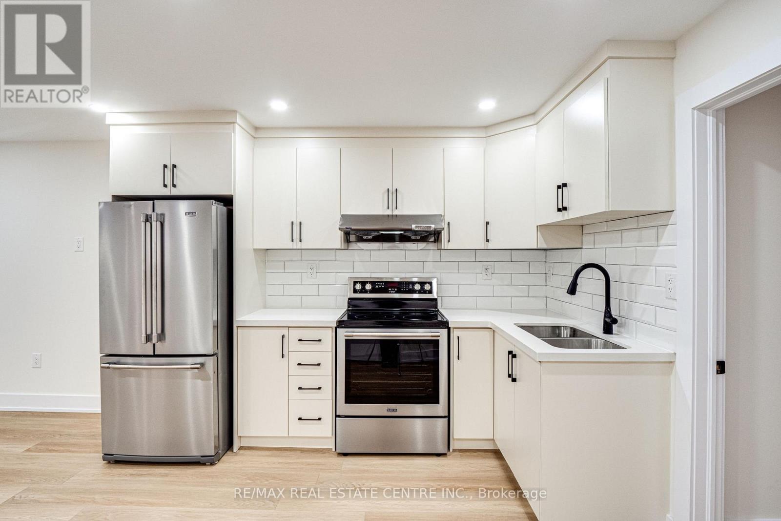 18 Quinton Ridge, Brampton (Bram West), Ontario  L6Y 6J4 - Photo 42 - W12164512