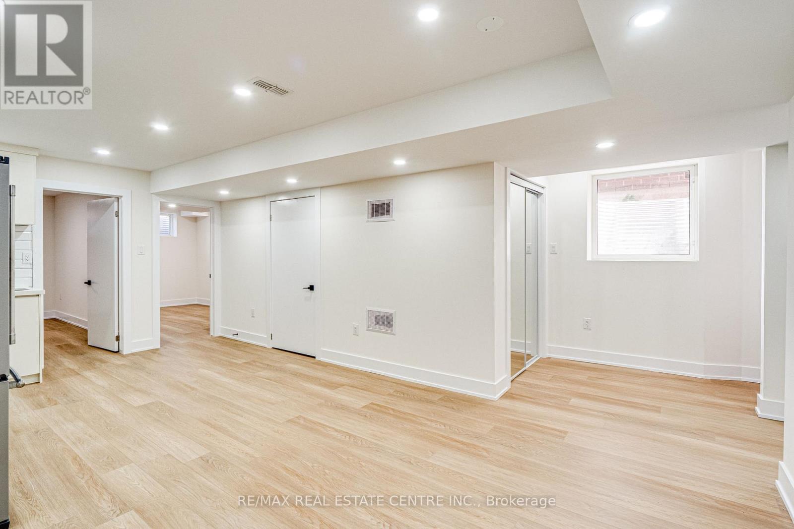 18 Quinton Ridge, Brampton (Bram West), Ontario  L6Y 6J4 - Photo 44 - W12164512