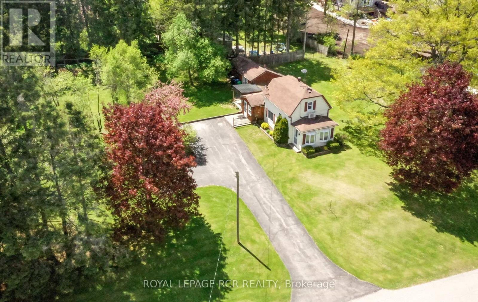 18 Charles Street, Caledon, Ontario  L7K 0E2 - Photo 4 - W12164519