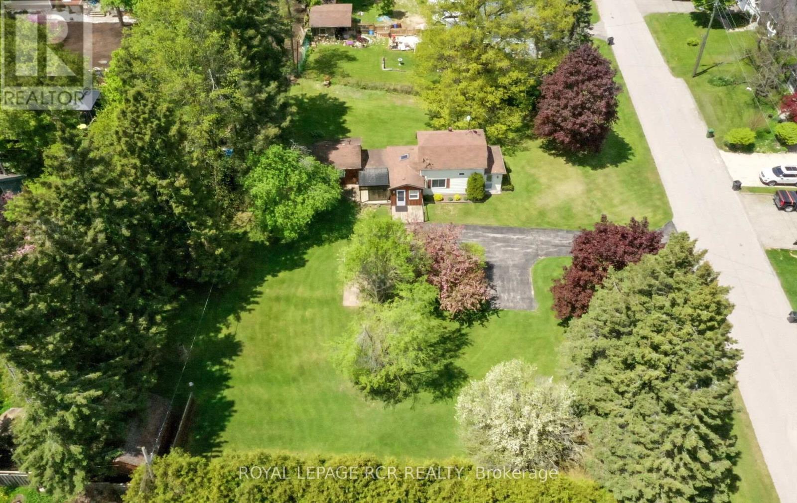 18 Charles Street, Caledon, Ontario  L7K 0E2 - Photo 49 - W12164519