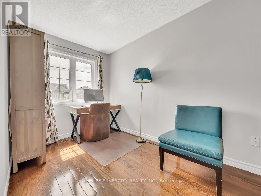 98 Masters Green Crescent, Brampton, Ontario  L7A 3K5 - Photo 24 - W12164522