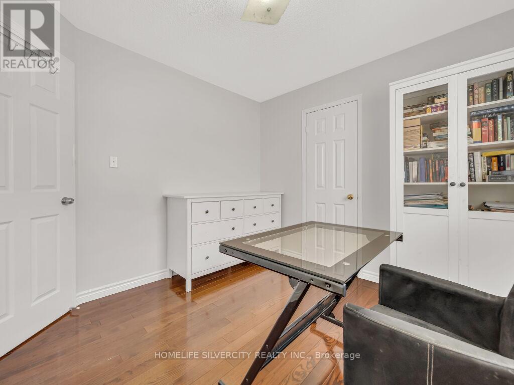 98 Masters Green Crescent, Brampton, Ontario  L7A 3K5 - Photo 28 - W12164522