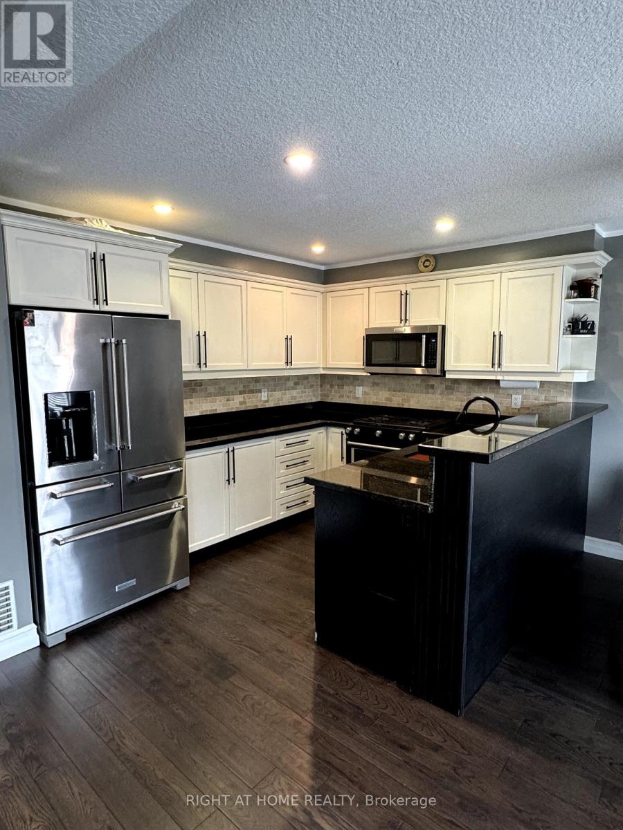 4 Avatar Place, Hamilton, Ontario  L0R 1W0 - Photo 9 - X12164499