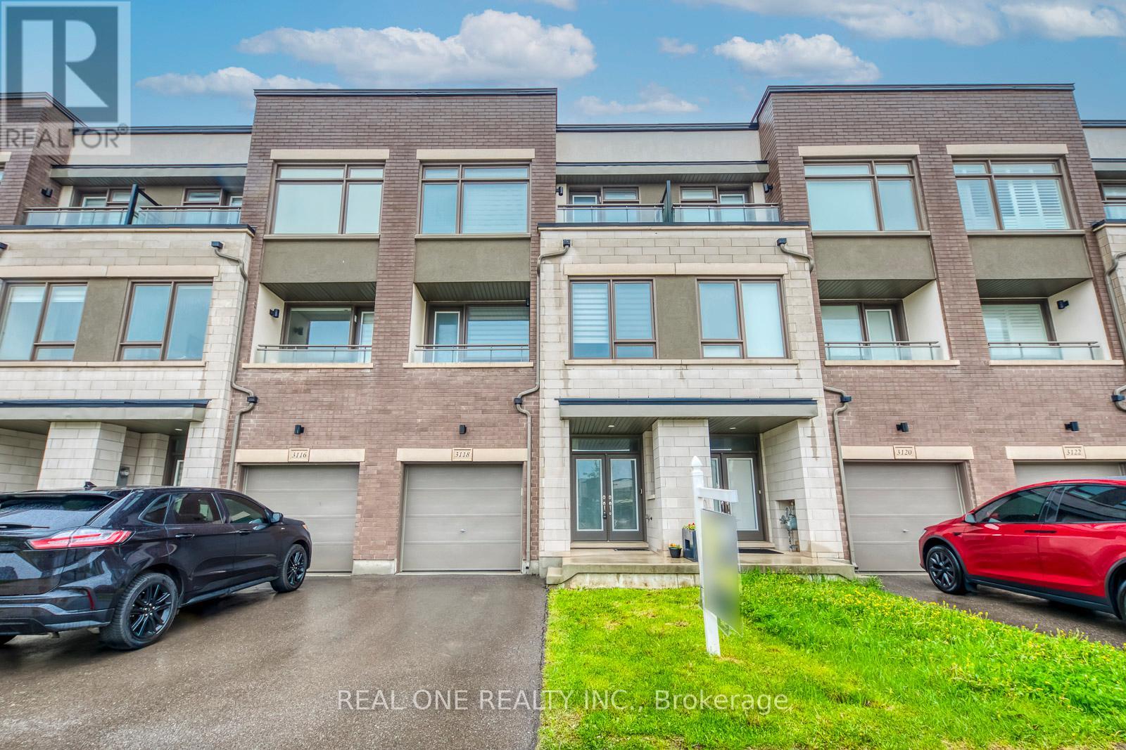 3118 Ernest Appelbe Boulevard, Oakville, Ontario  L6H 0M8 - Photo 2 - W12088153