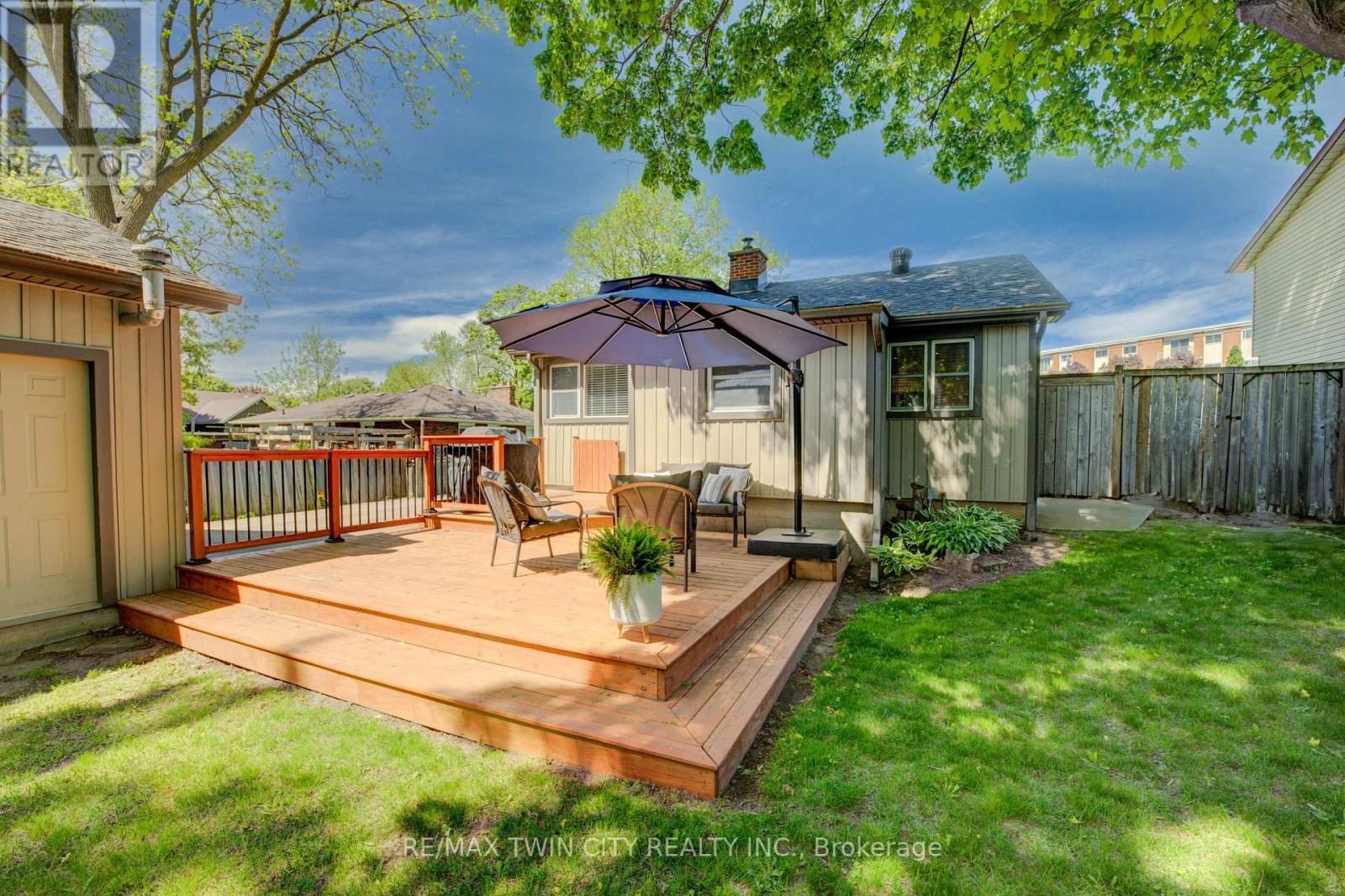 236 Hewat Street, Cambridge, Ontario  N3H 4H3 - Photo 40 - X12162016