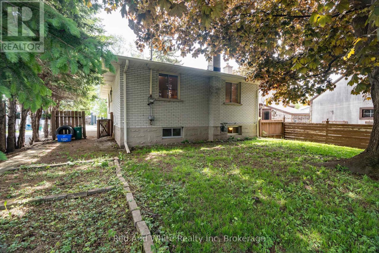 162 Eby Street, Cambridge, Ontario  N3H 4K2 - Photo 34 - X12164540