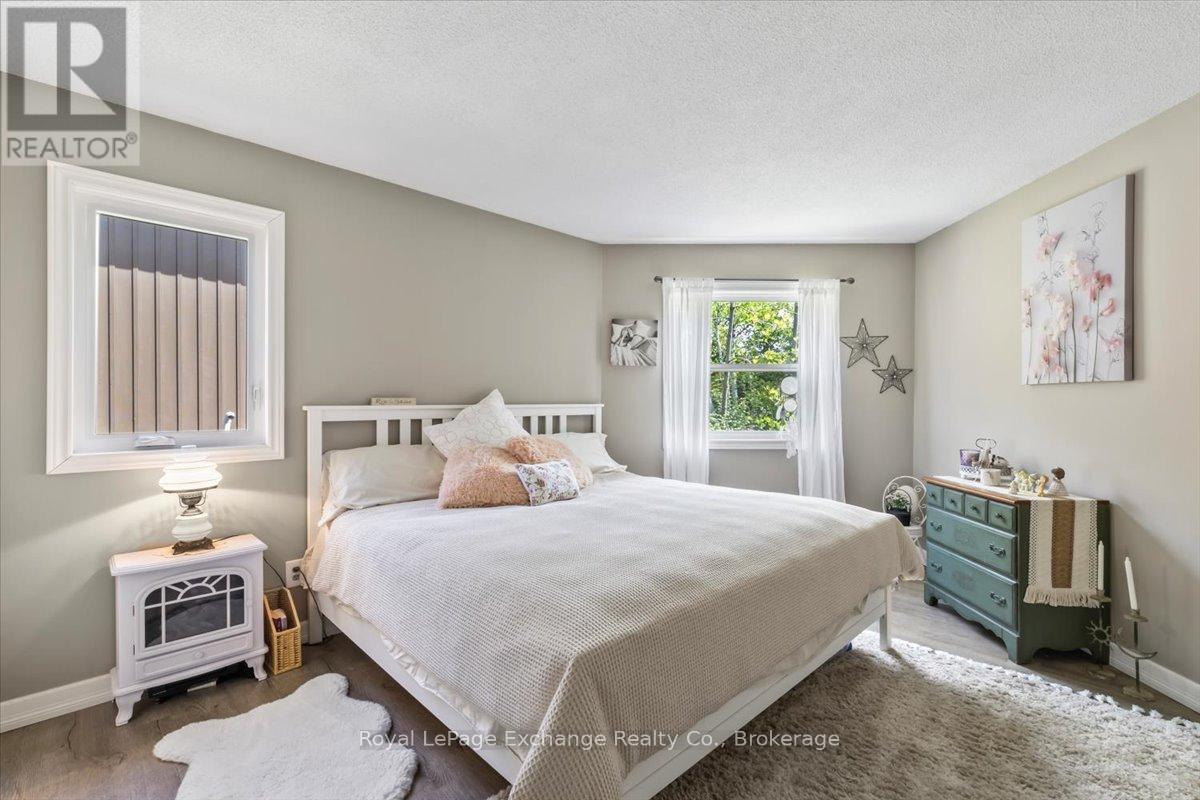 357 Tyendinaga Drive, Saugeen Shores, Ontario  N0H 2L0 - Photo 22 - X12164548