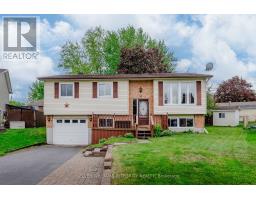 35 WOODS LANE, Cornwall, Ontario