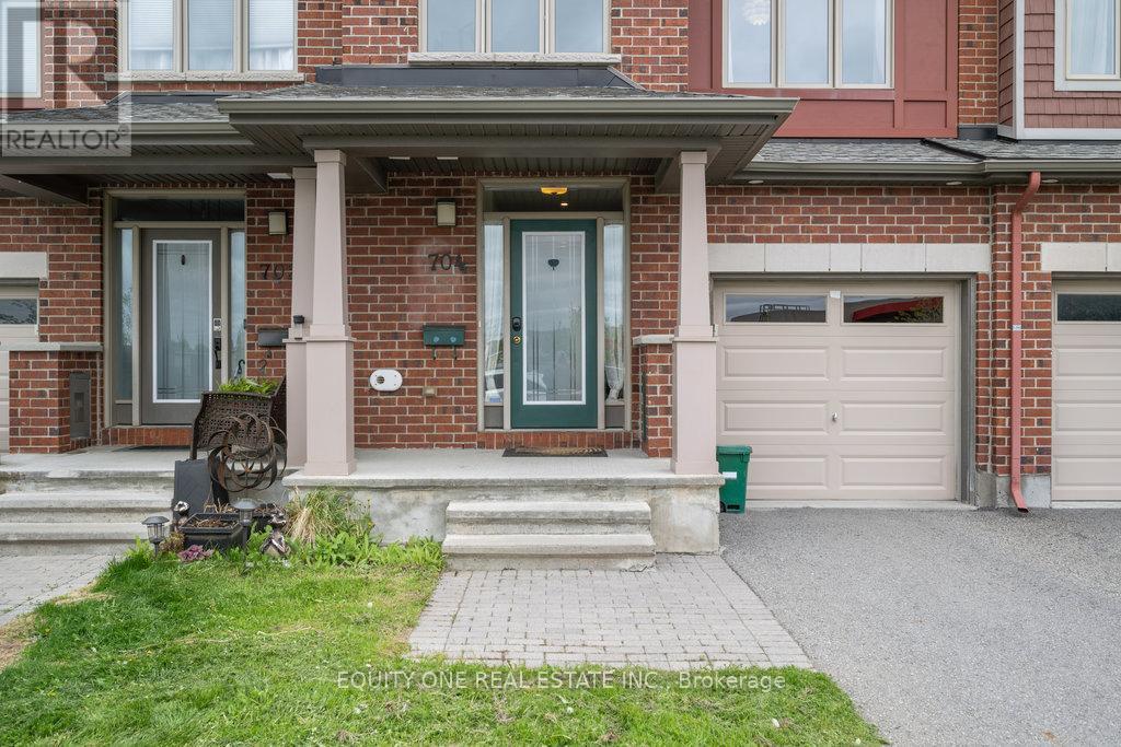 704 Brian Good Avenue, Ottawa, Ontario  K4M 0C1 - Photo 2 - X12164552