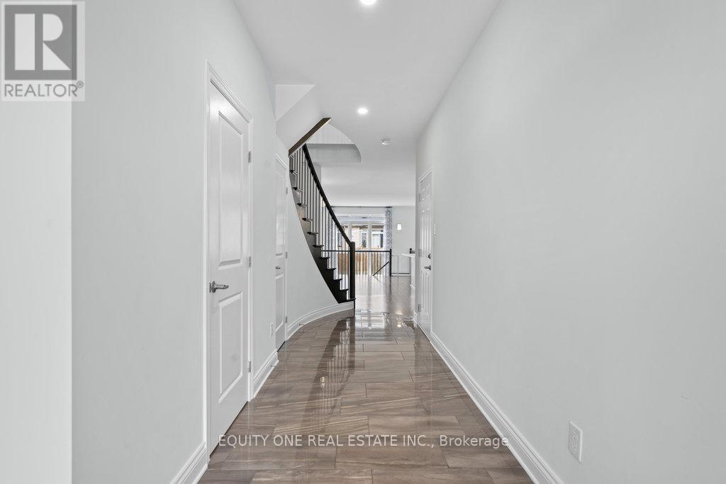 704 Brian Good Avenue, Ottawa, Ontario  K4M 0C1 - Photo 5 - X12164552