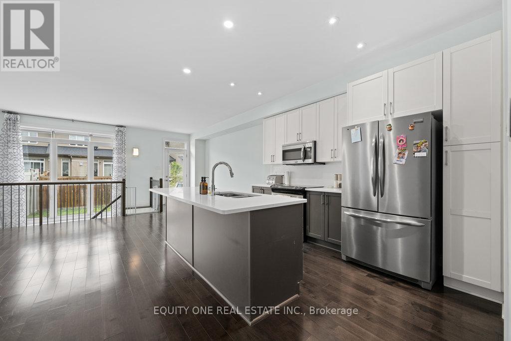 704 Brian Good Avenue, Ottawa, Ontario  K4M 0C1 - Photo 8 - X12164552