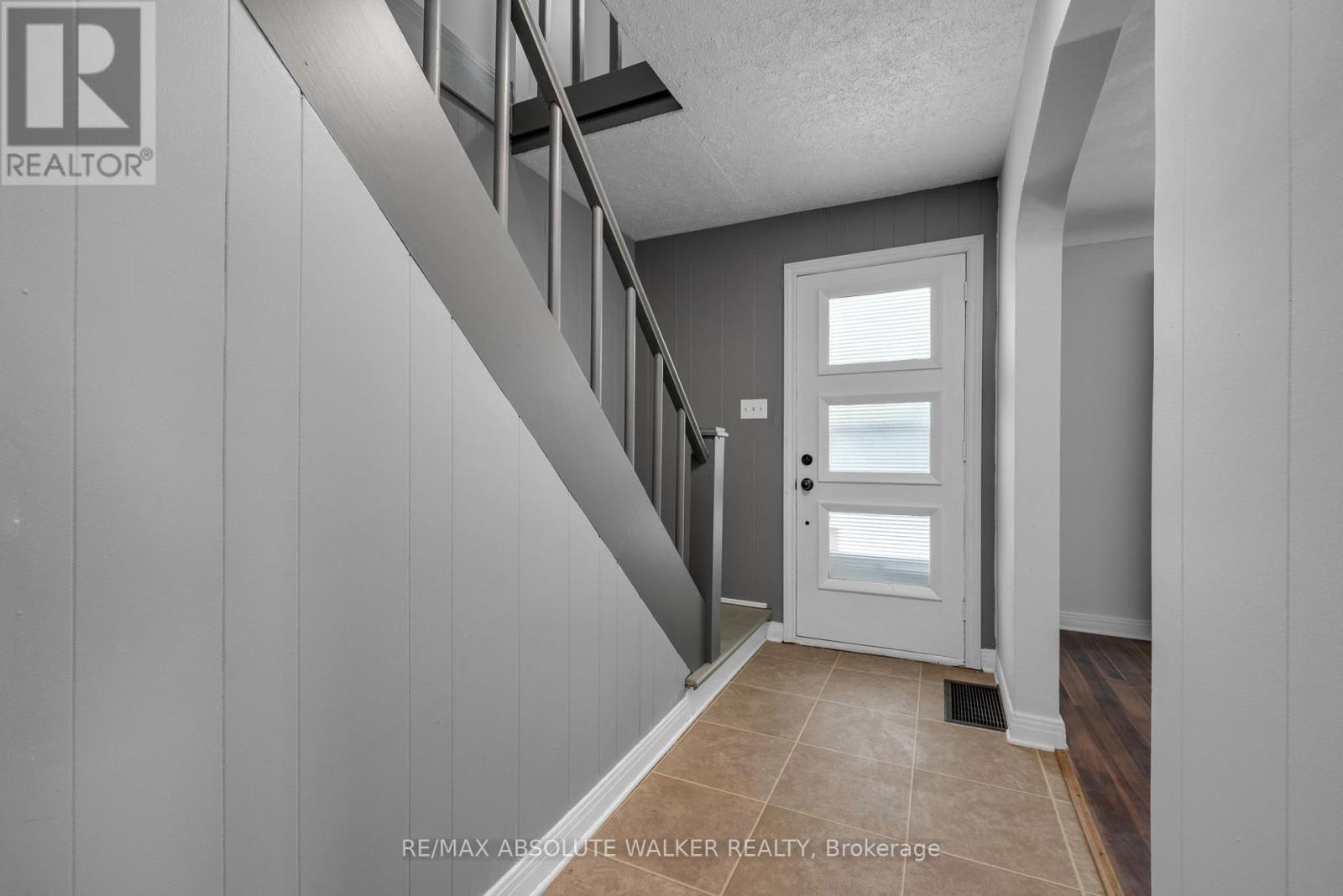 3573 Navan Road, Ottawa, Ontario  K4B 1H9 - Photo 3 - X12164557