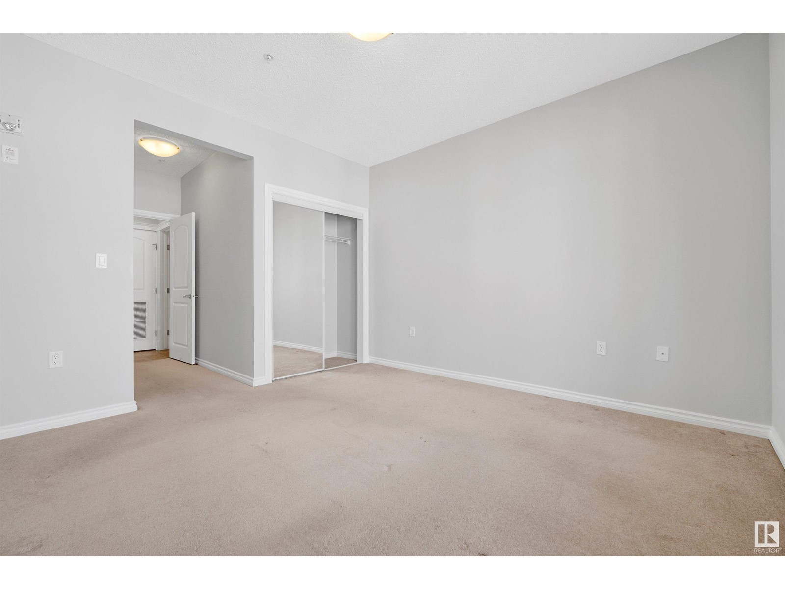 #215 9820 165 St Nw, Edmonton, Alberta  T5P 0N3 - Photo 17 - E4437458
