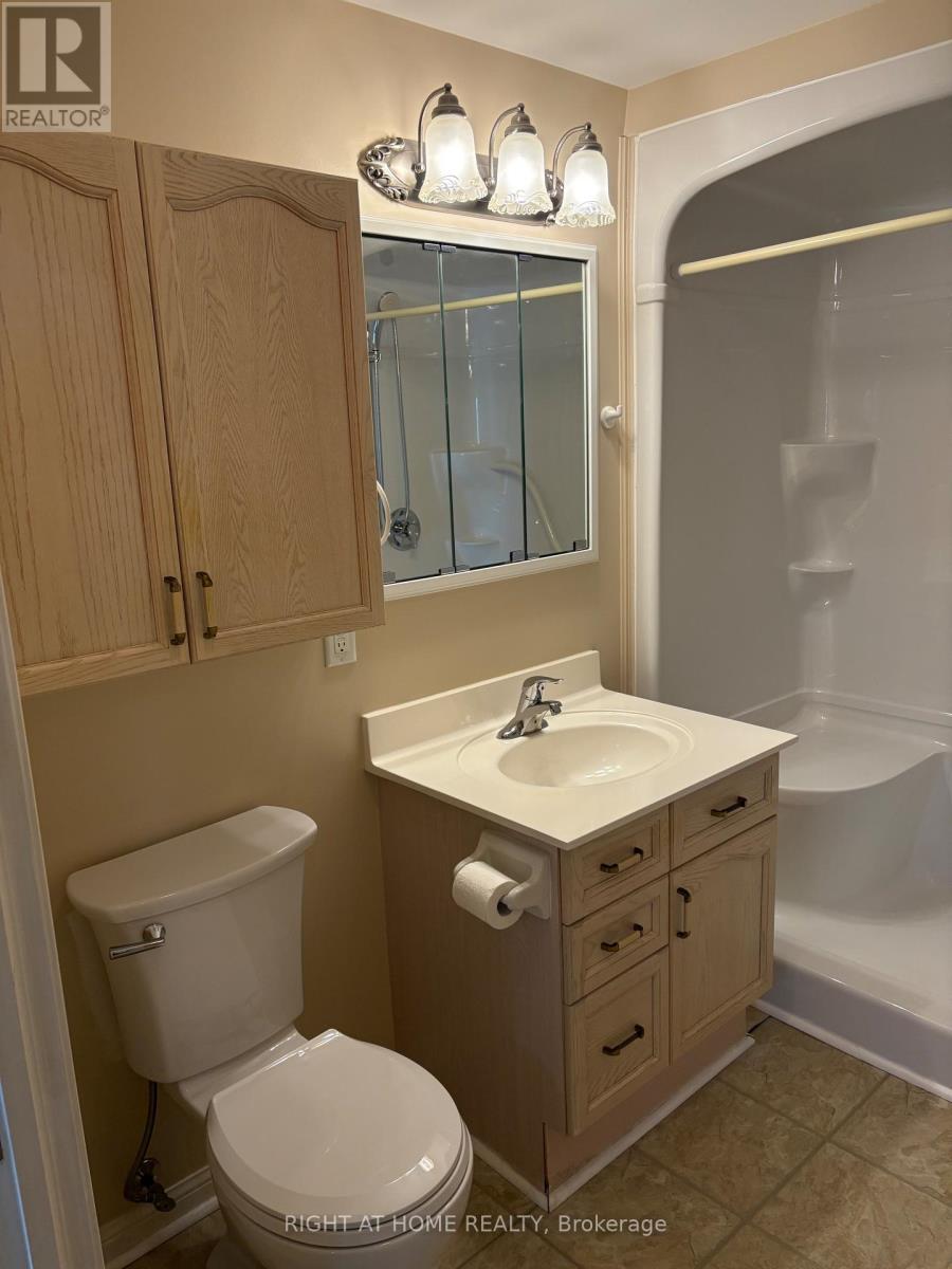 201 - 90 Dean Avenue, Barrie, Ontario  L4N 0M3 - Photo 30 - S12163920