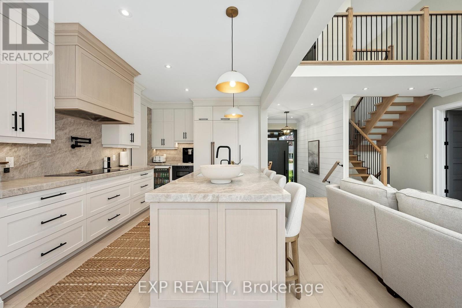 227 Medina Drive, Georgina, Ontario  L4P 1G9 - Photo 12 - N12164576