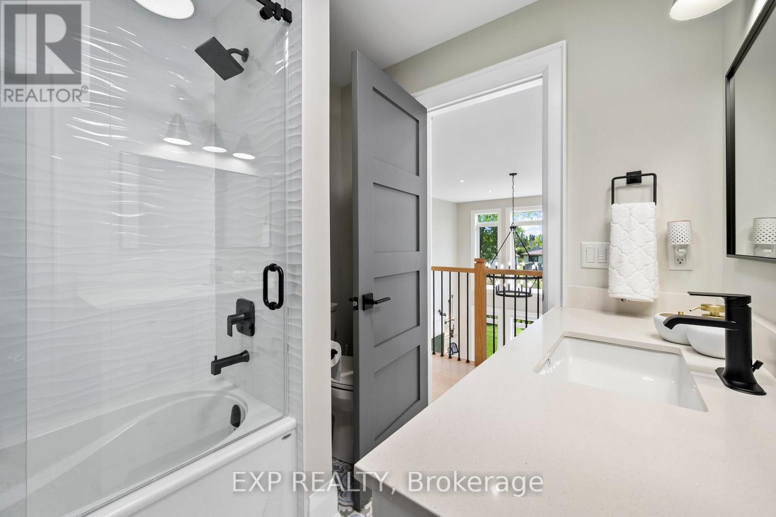 227 Medina Drive, Georgina, Ontario  L4P 1G9 - Photo 30 - N12164576