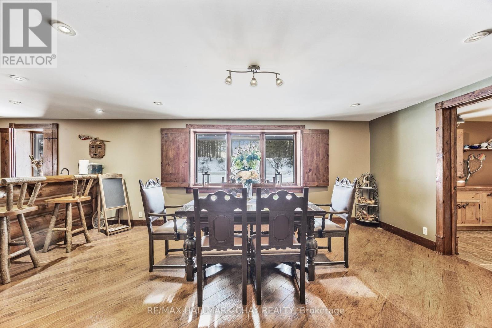 118 Highland Drive, Oro-Medonte, Ontario  L0L 2L0 - Photo 6 - S12164539