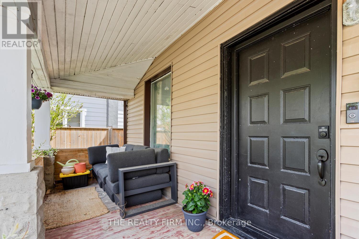 112 Edward Street, London South, Ontario  N6C 3H7 - Photo 4 - X12164606