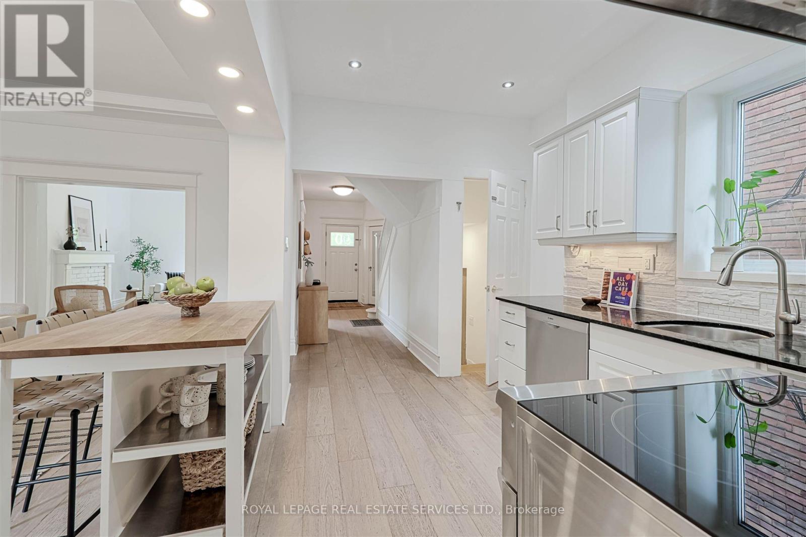 90 Oakwood Avenue, Toronto, Ontario  M6H 2V8 - Photo 17 - W12158040