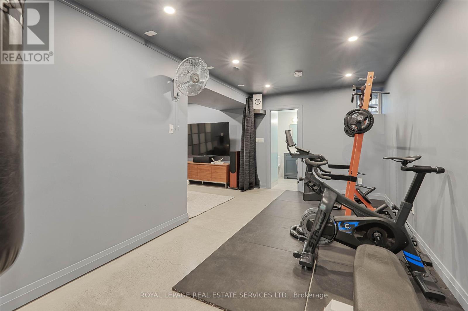 90 Oakwood Avenue, Toronto, Ontario  M6H 2V8 - Photo 39 - W12158040