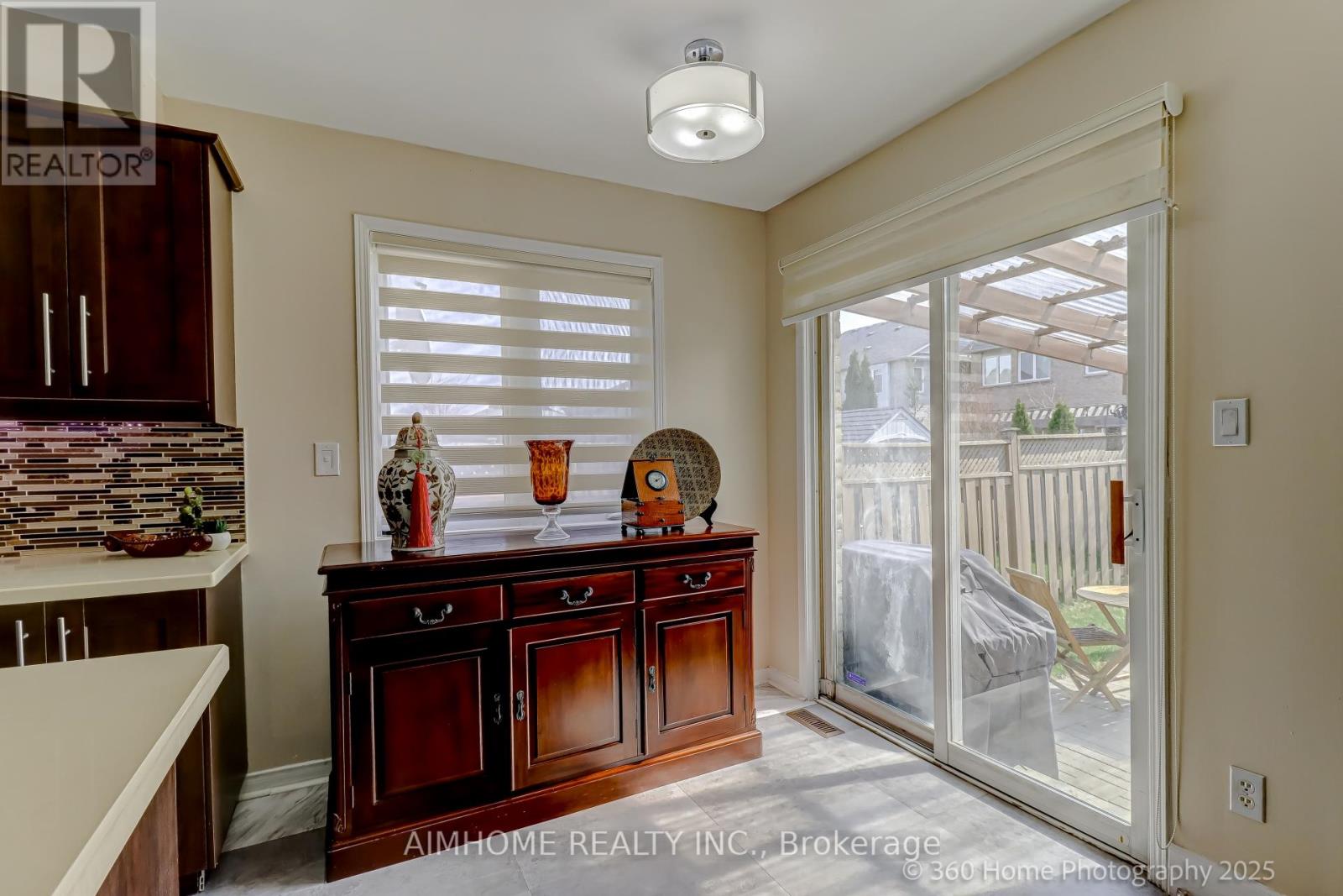 5872 Yachtsman Crossing Boulevard, Mississauga, Ontario  L5M 6P1 - Photo 7 - W12164533
