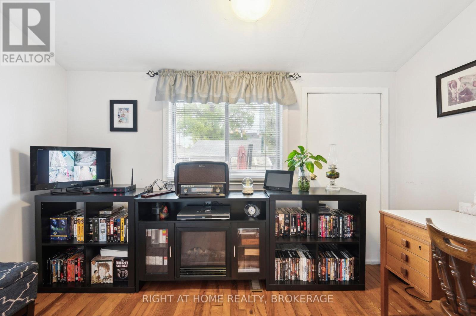 812 Gladstone Avenue, Toronto, Ontario  M6H 3J6 - Photo 19 - W12164543