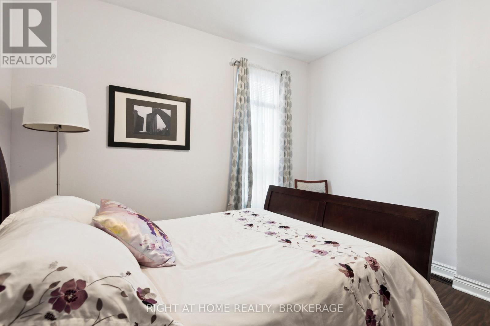 812 Gladstone Avenue, Toronto, Ontario  M6H 3J6 - Photo 24 - W12164543