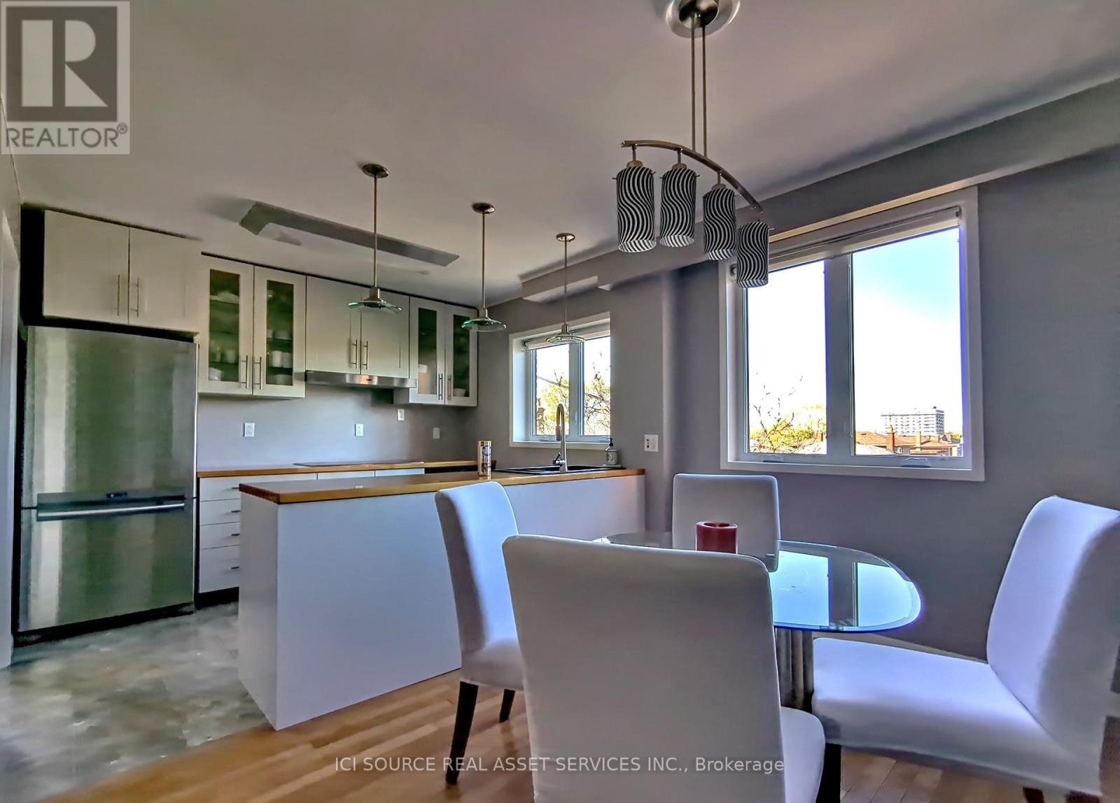 362 Silverthorn Avenue, Toronto, Ontario  M6M 3G8 - Photo 9 - W12164555