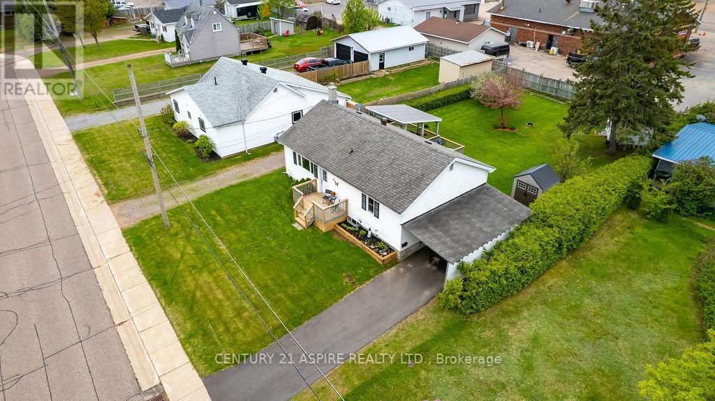 25 Harry Street, Petawawa, Ontario  K8H 2A5 - Photo 38 - X12164592