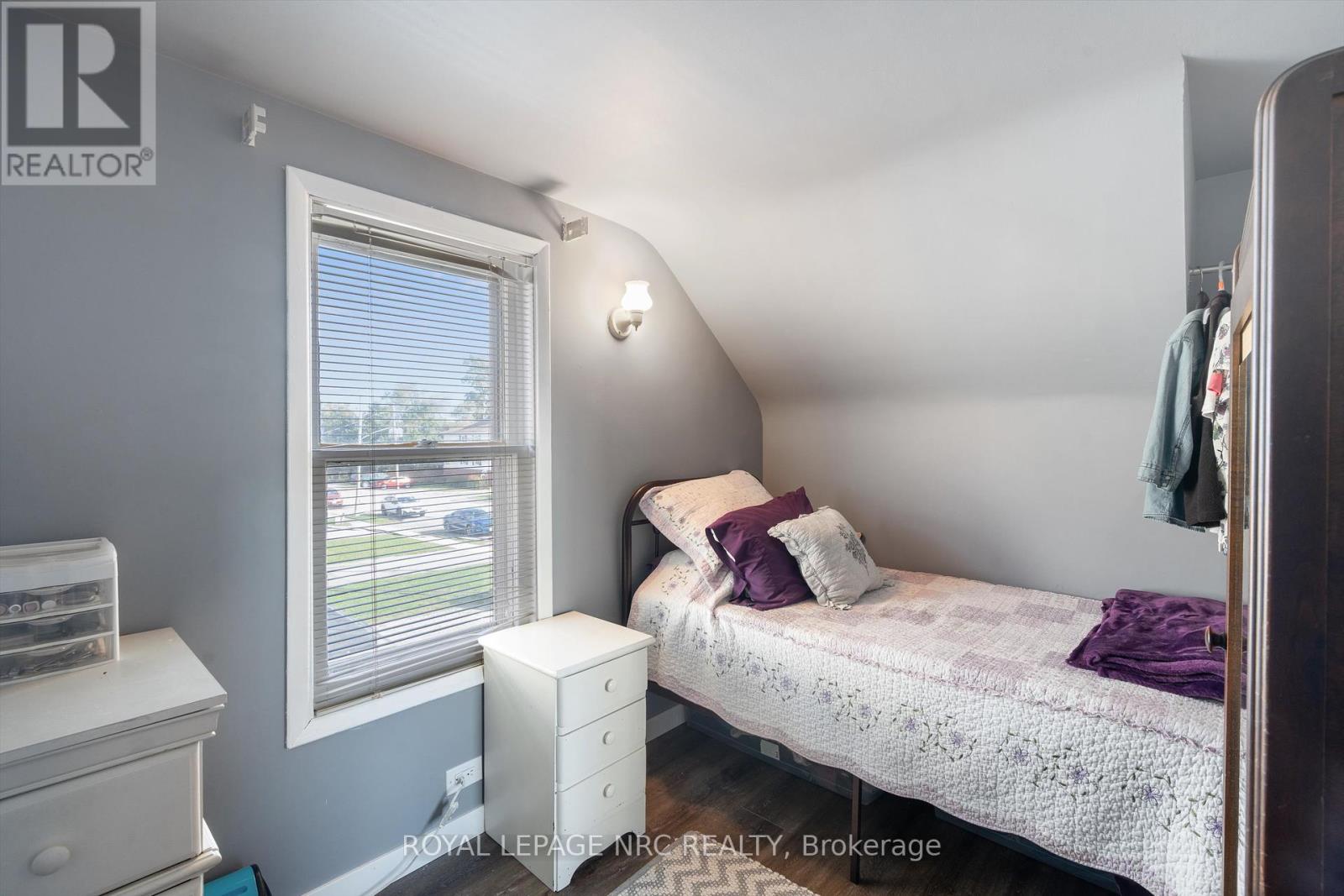 11 Cleveland Street, Thorold (Thorold Downtown), Ontario  L2V 3K3 - Photo 16 - X12164594