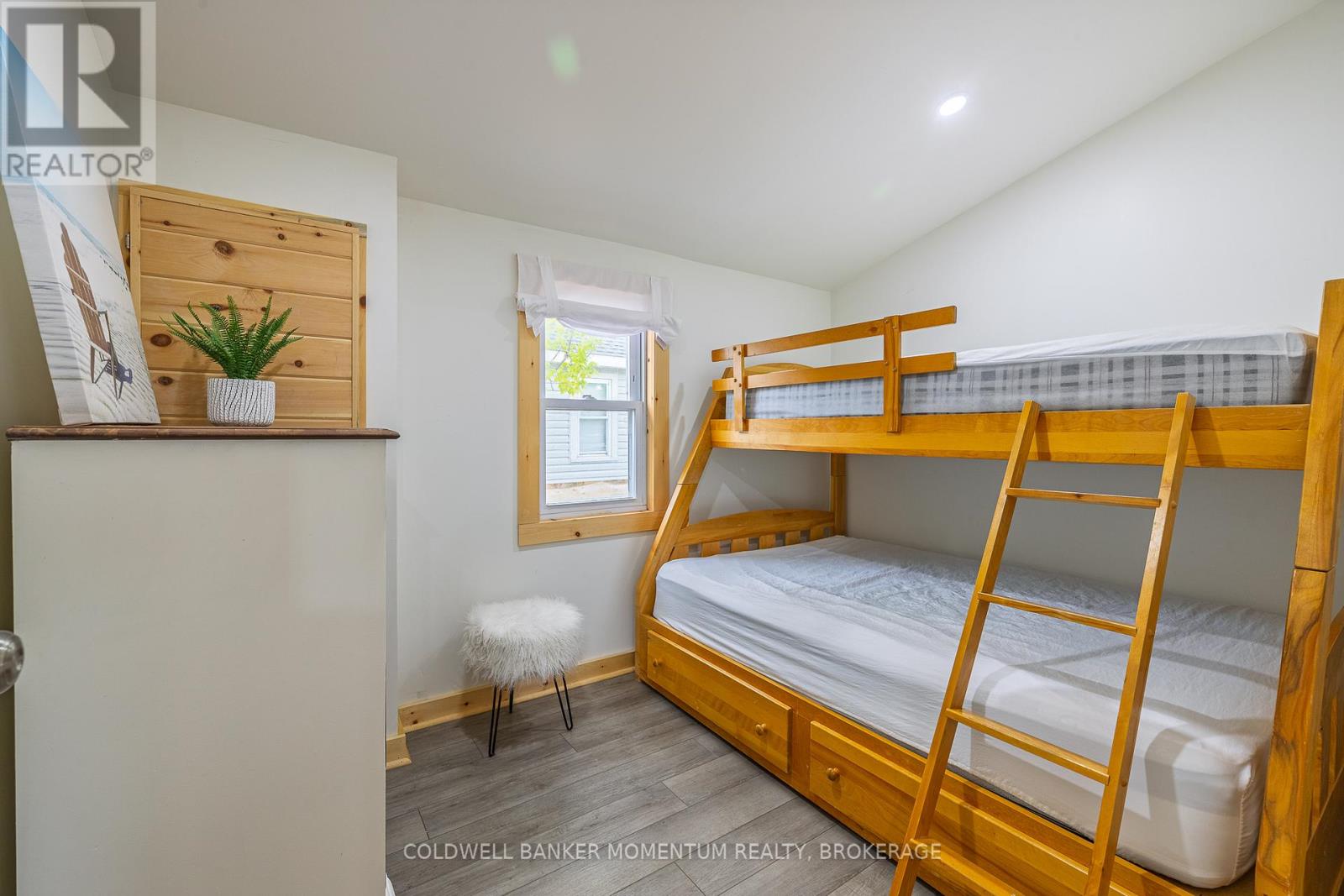12221 Lakeshore Road, Wainfleet (Lakeshore), Ontario  L0S 1V0 - Photo 37 - X12164595