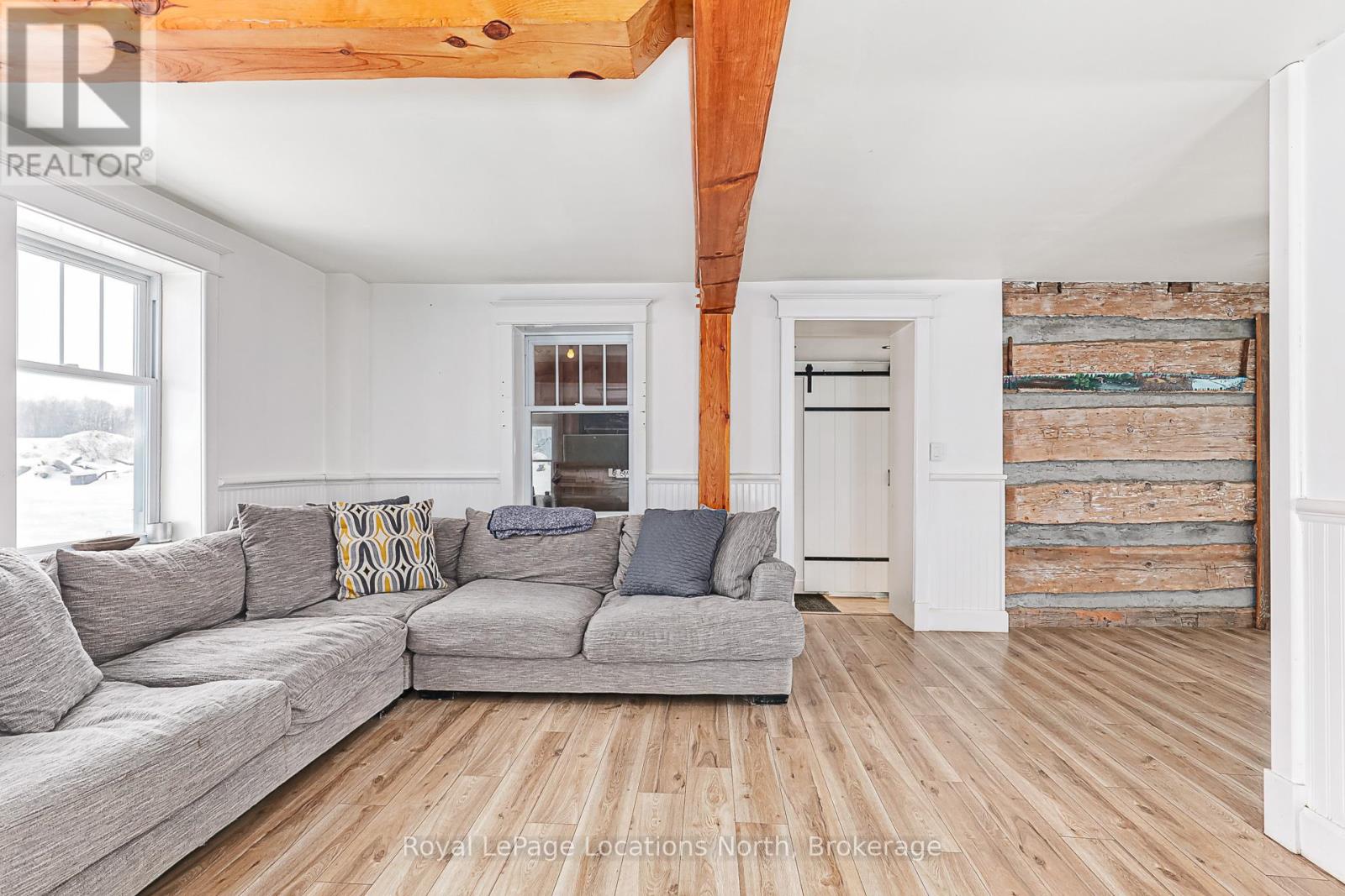 7149 21 22 Nottawasaga Side Road, Clearview, Ontario  L0M 1G0 - Photo 8 - S12164607