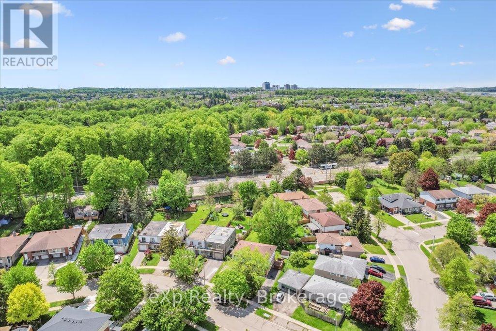 133 Ingleside Drive, Kitchener, Ontario  N2M 2G9 - Photo 24 - X12164580