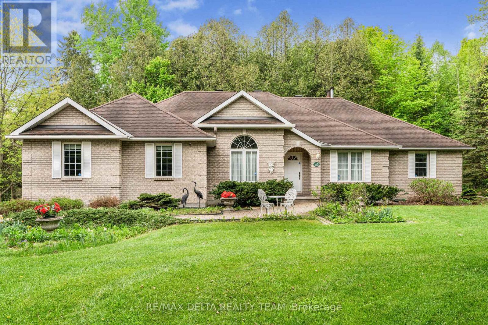 6316 ELKWOOD DRIVE, ottawa, Ontario