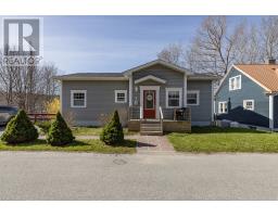 6 Pine Street, Corner Brook, Newfoundland & Labrador