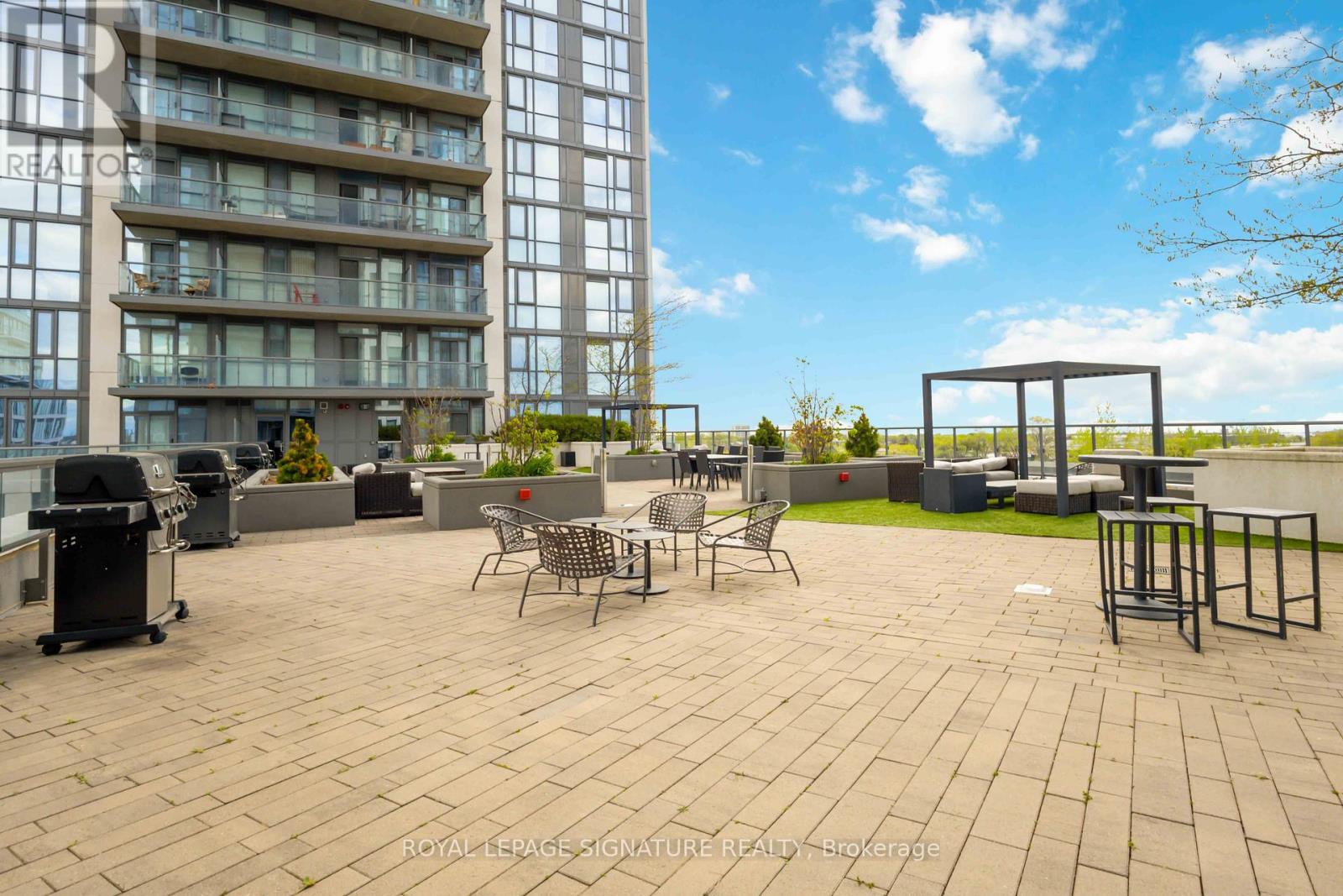 412 - 17 Zorra Street, Toronto, Ontario  M8Z 0C8 - Photo 19 - W12164582