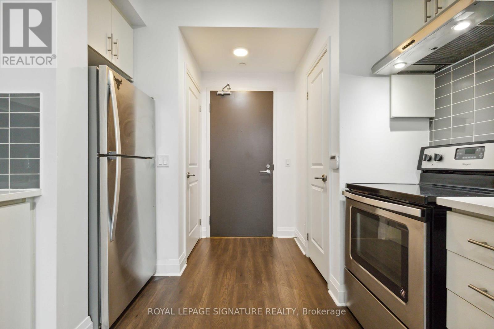 412 - 17 Zorra Street, Toronto, Ontario  M8Z 0C8 - Photo 2 - W12164582