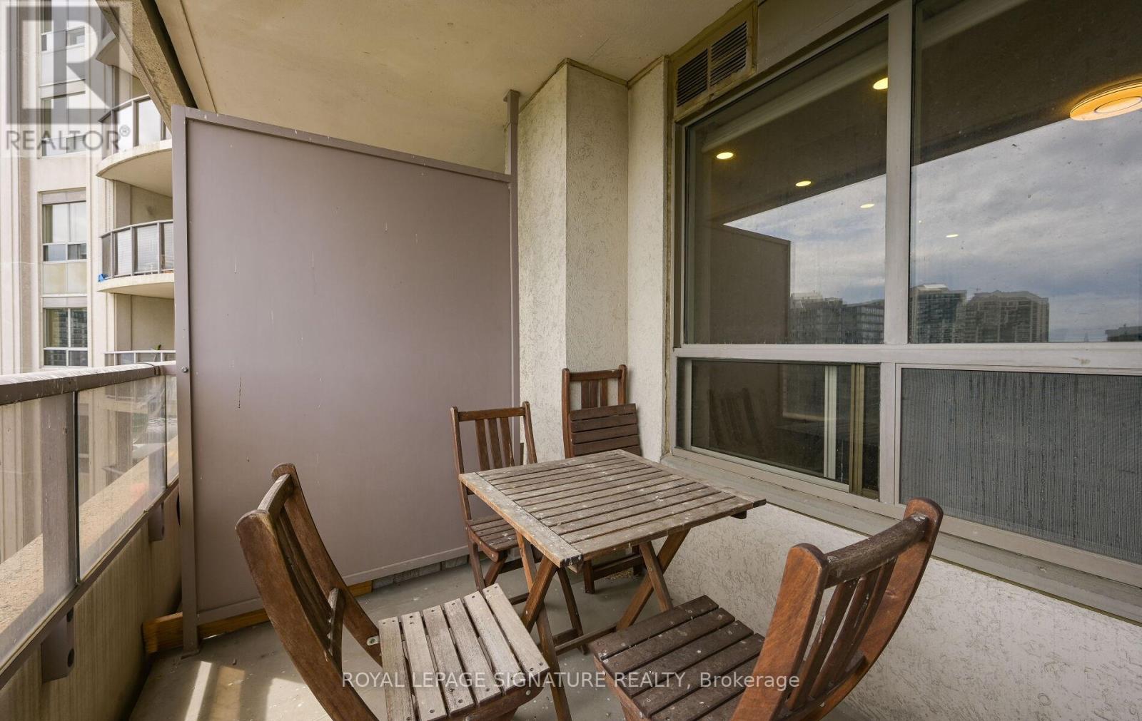 1126 - 25 Kingsbridge Garden Circle, Mississauga, Ontario  L5R 4B1 - Photo 42 - W12158466