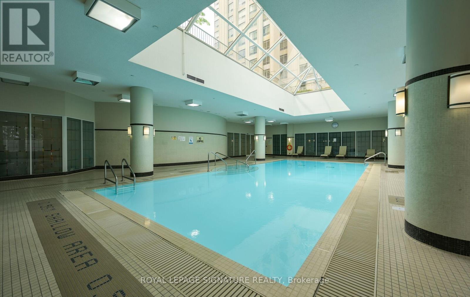 1126 - 25 Kingsbridge Garden Circle, Mississauga, Ontario  L5R 4B1 - Photo 46 - W12158466