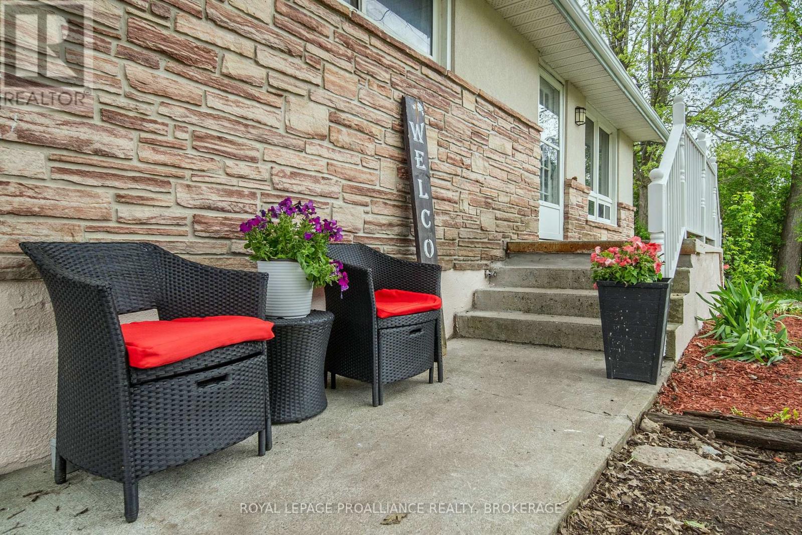 1911 Unity Road, Kingston, Ontario  K0H 1M0 - Photo 2 - X12164657
