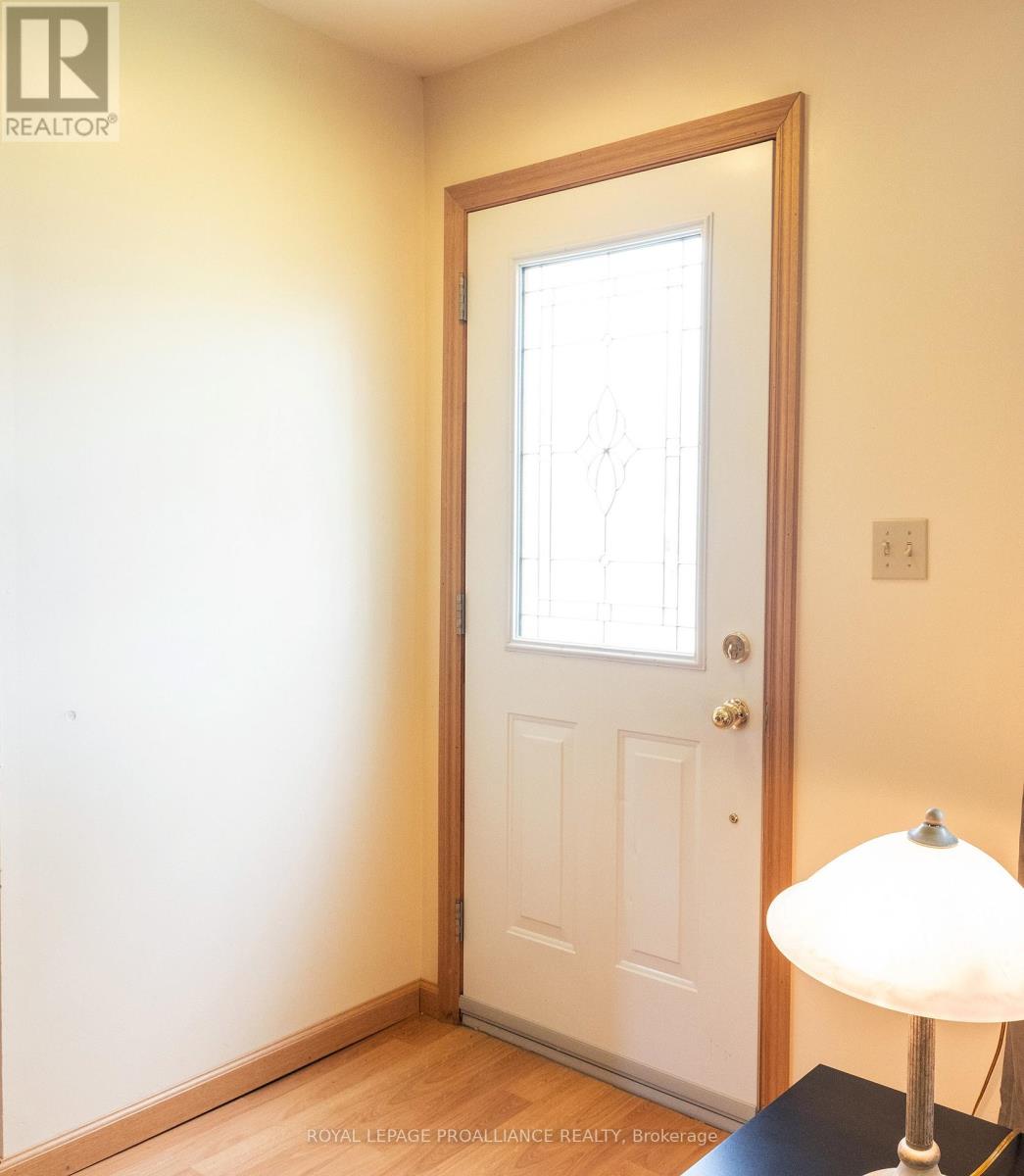 146 Albert Street, Belleville, Ontario  K8N 3N4 - Photo 4 - X12164621