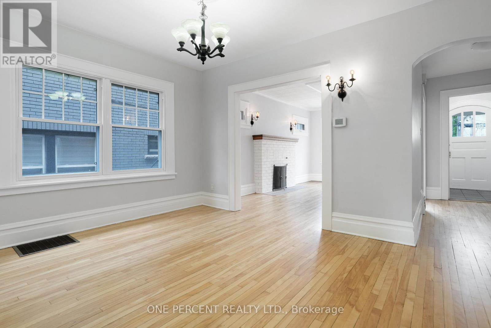 165 Hawthorne Avenue, Ottawa, Ontario  K1S 0B2 - Photo 11 - X12164614
