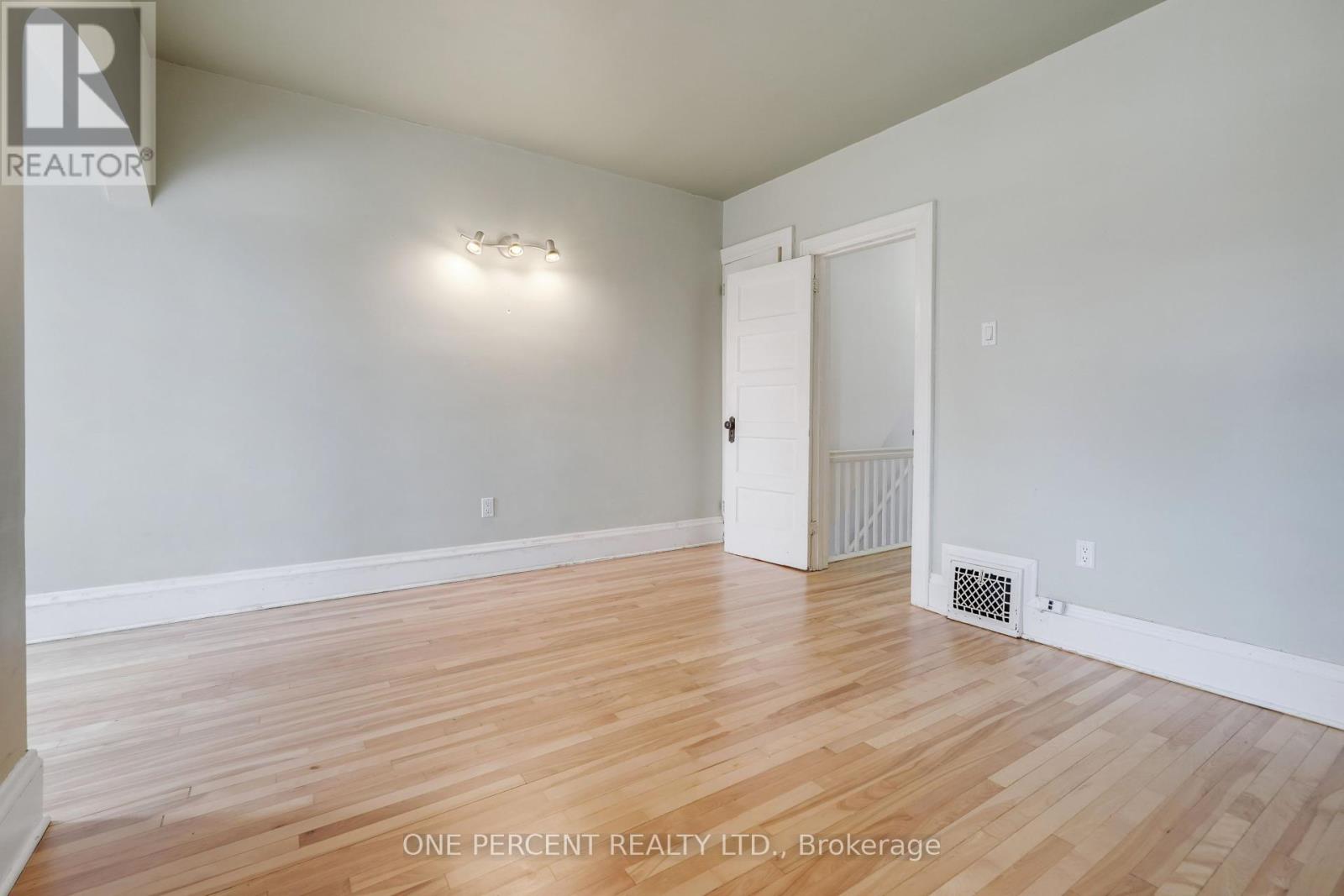 165 Hawthorne Avenue, Ottawa, Ontario  K1S 0B2 - Photo 24 - X12164614